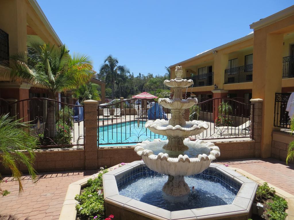 Azusa Inn West Covina Exterior photo