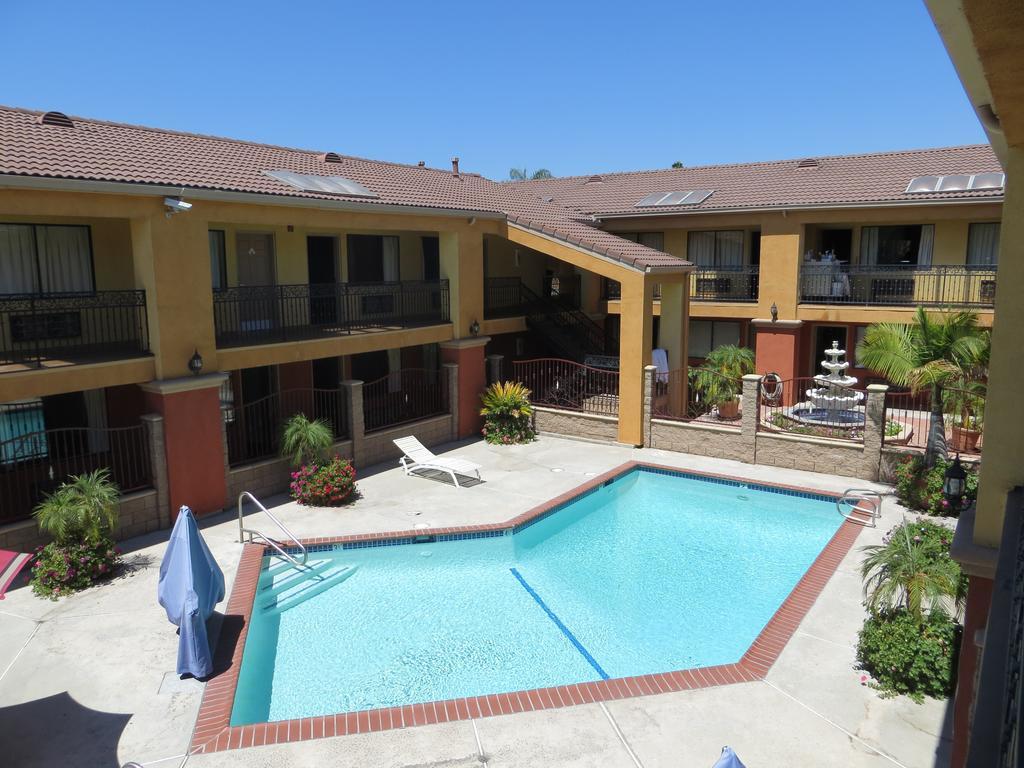 Azusa Inn West Covina Exterior photo