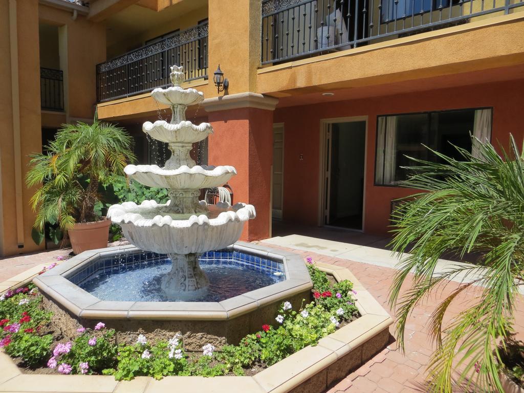 Azusa Inn West Covina Exterior photo